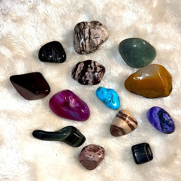 NEW ๐ BUNDLE OF 13 GEM STONES - JADE TIGERS EYE BLACK ONYX TURQUOISE AMETHYST - Picture 3 of 4
